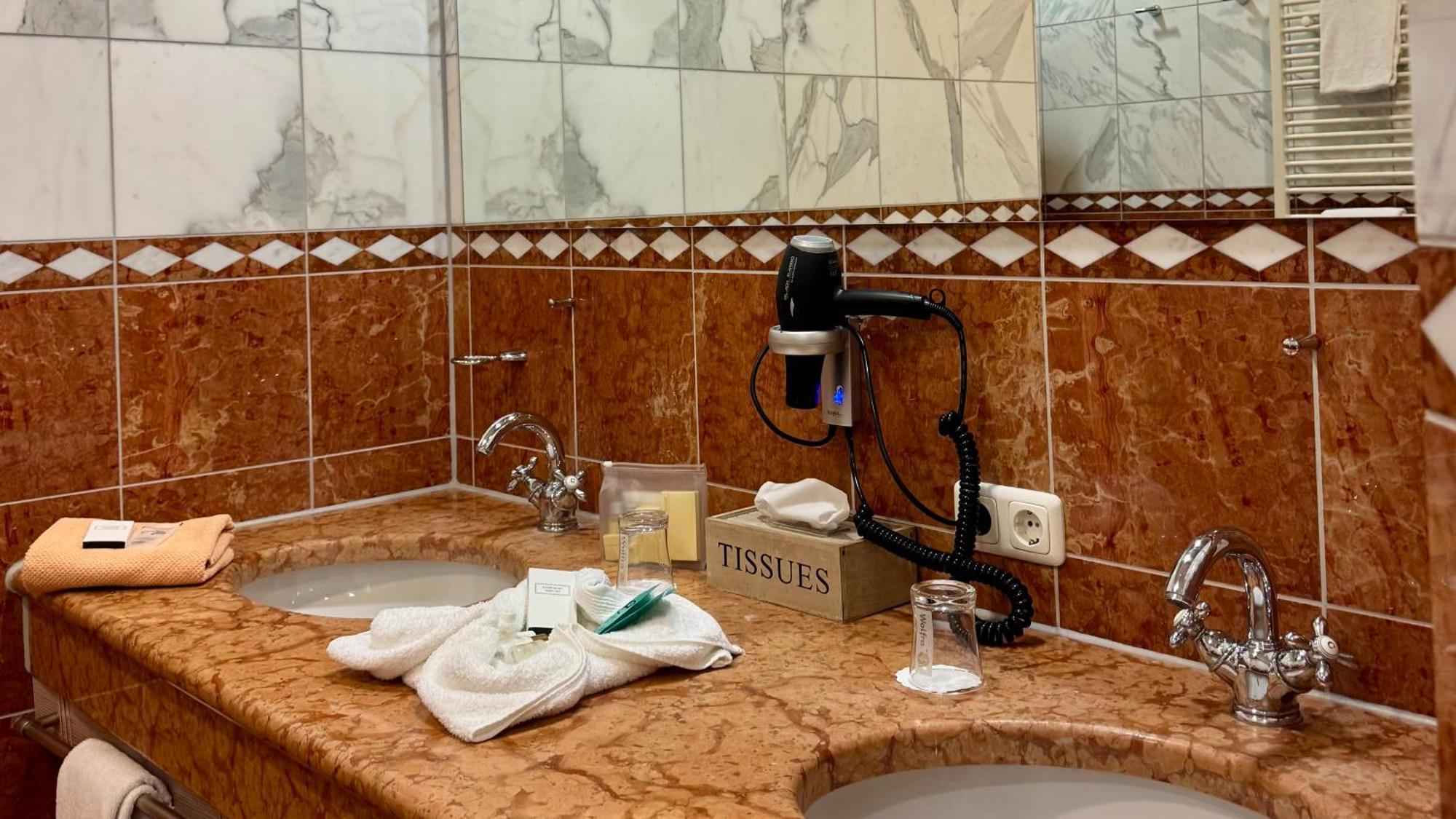 Wellness Hotel Bayerischer Hof Римбах Экстерьер фото
